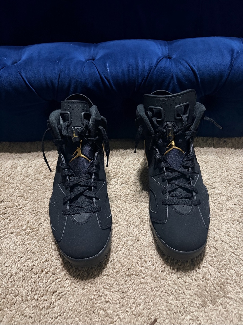 Jordan 6 “Defining Moments” Size 9
